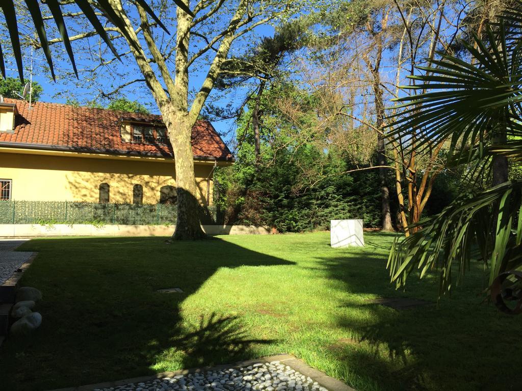 Bed&Garden Bed & Breakfast Cesate Exterior foto